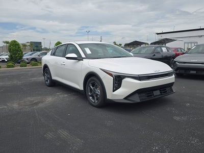 2026 Kia K4 LXS