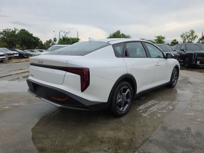 2026 Kia K4 LXS
