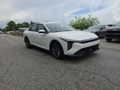 2026 Kia K4 LXS
