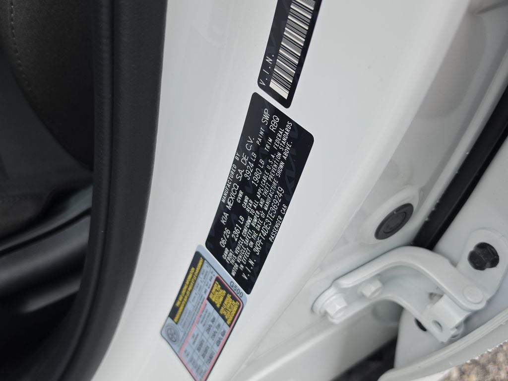 2026 Kia K4 LXS