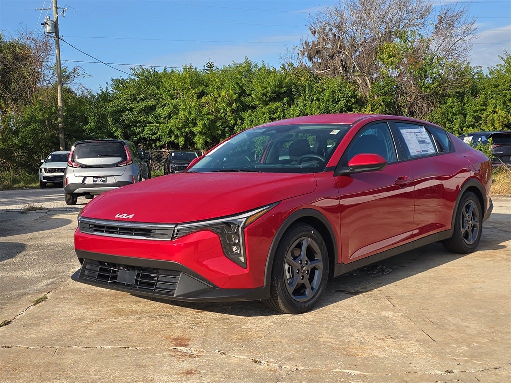 2025 Kia K4 LXS