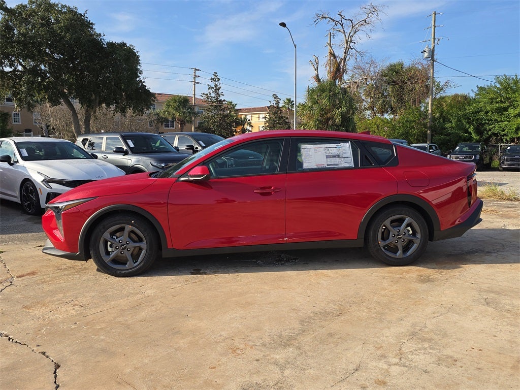 2025 Kia K4 LXS