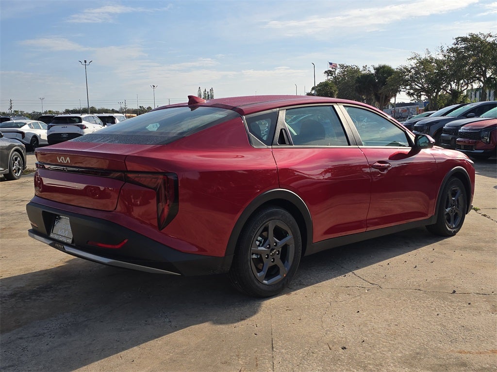 2025 Kia K4 LXS