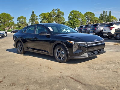 2025 Kia K4 LXS