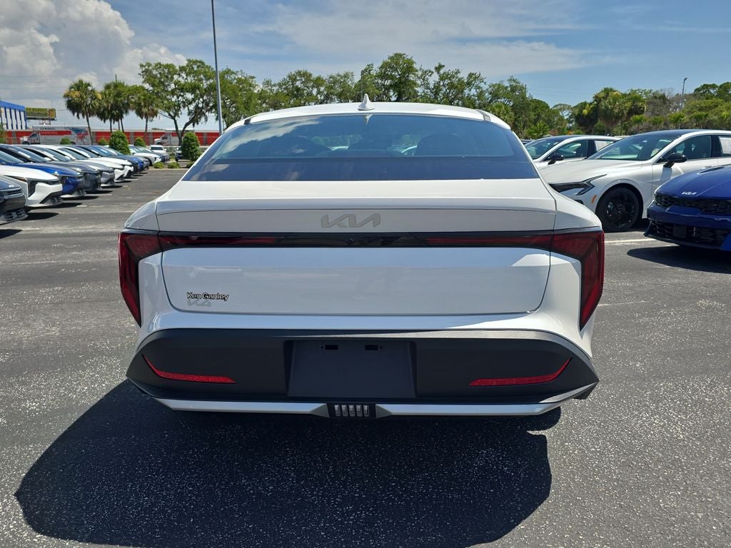 2026 Kia K4 LXS