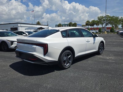 2026 Kia K4 LXS