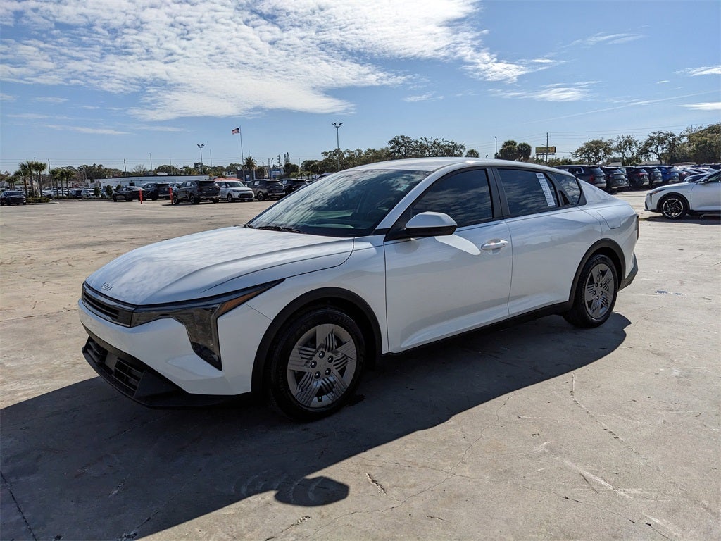 2025 Kia K4 LX