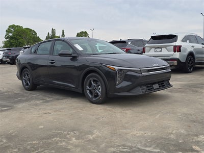 2025 Kia K4 LXS
