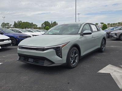 2026 Kia K4 LXS
