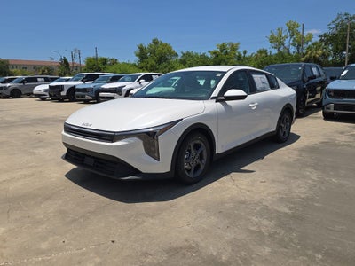 2026 Kia K4 LXS