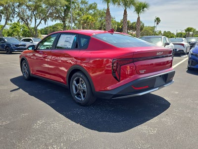 2026 Kia K4 LXS