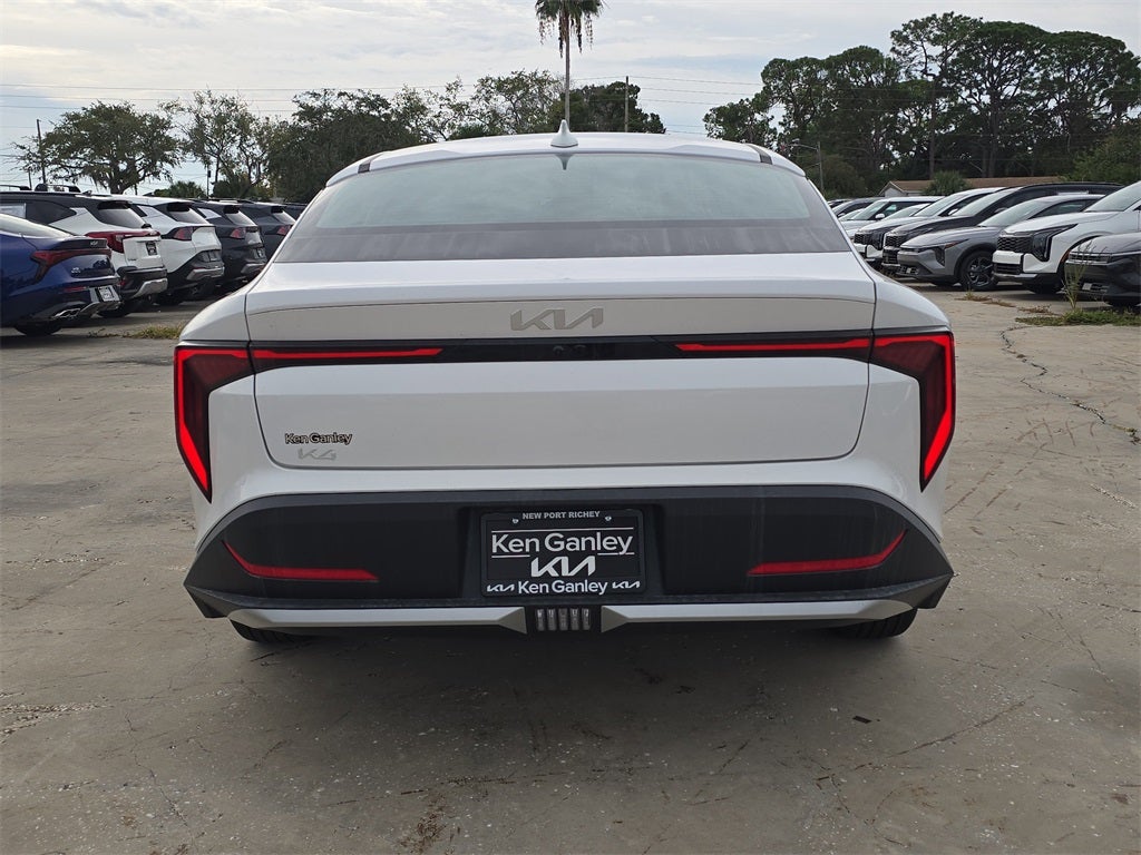 2025 Kia K4 LXS