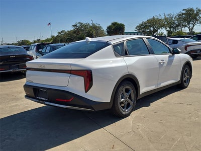 2025 Kia K4 LXS