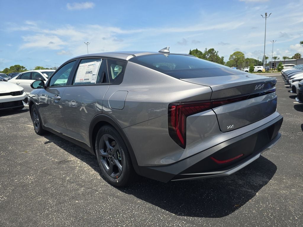 2026 Kia K4 LXS