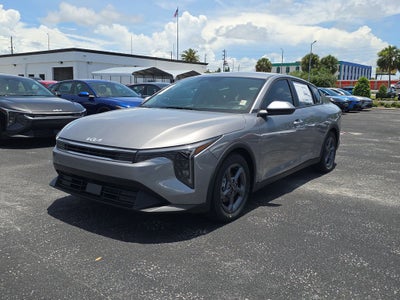 2026 Kia K4 LXS