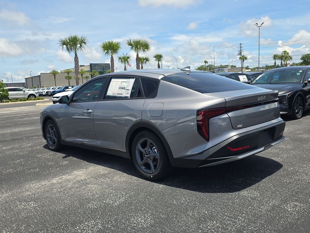 2026 Kia K4 LXS