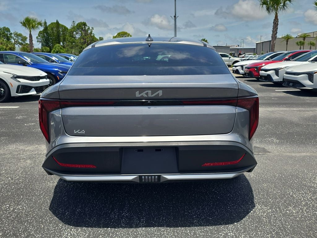 2026 Kia K4 LXS