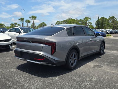 2026 Kia K4 LXS