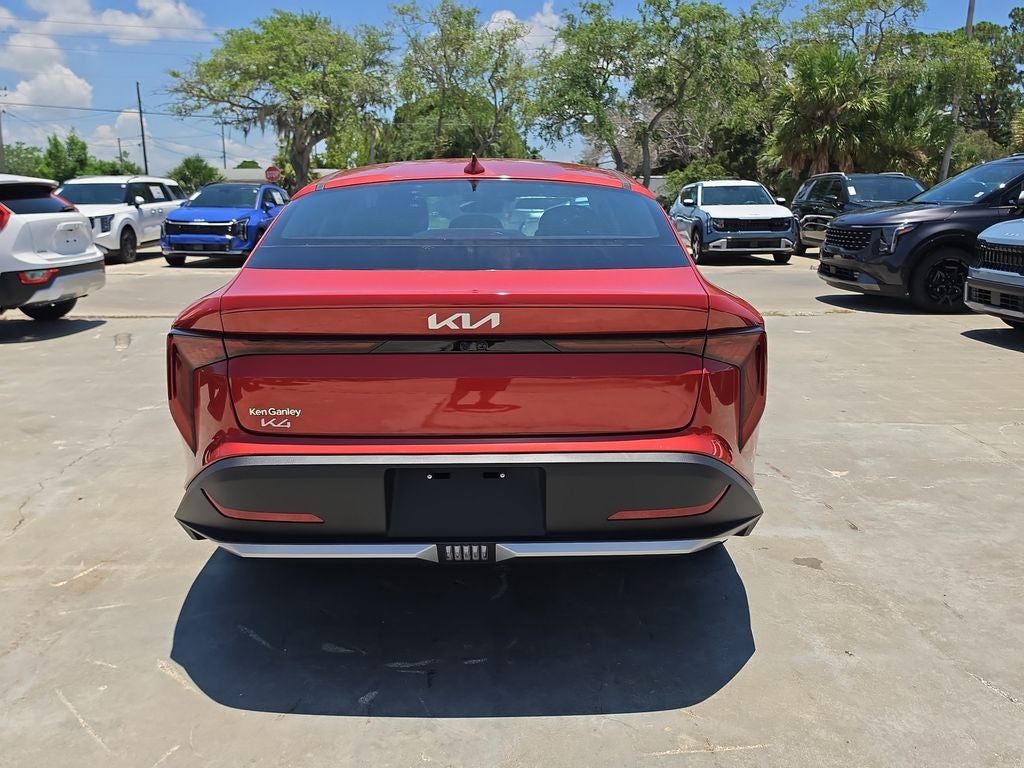 2026 Kia K4 LXS