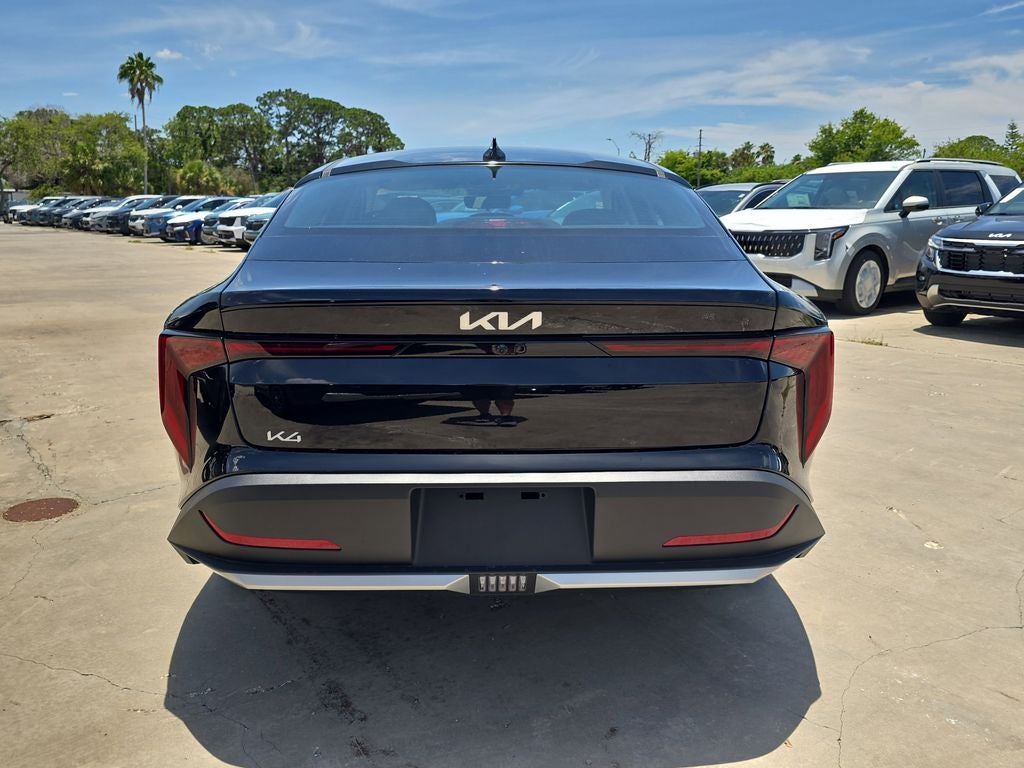 2026 Kia K4 LX
