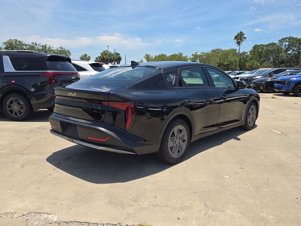 2026 Kia K4 LX