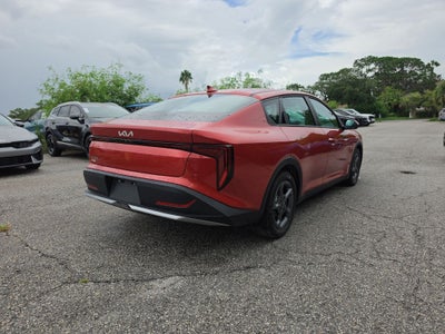 2026 Kia K4 LXS