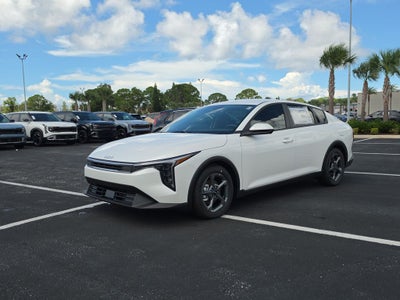 2026 Kia K4 LXS