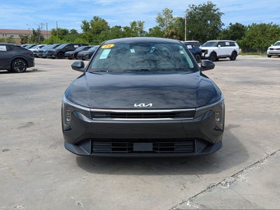 2025 Kia K4 LXS
