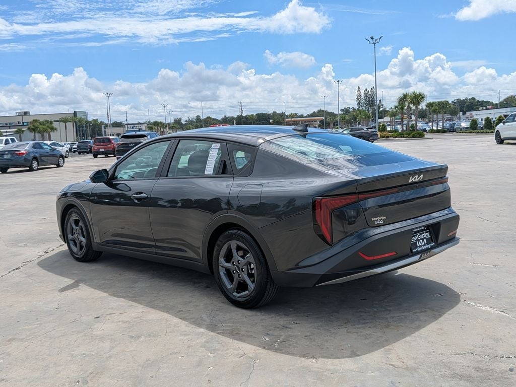 2025 Kia K4 LXS