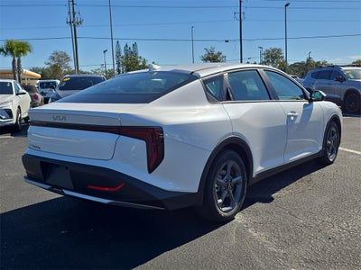 2025 Kia K4 LXS
