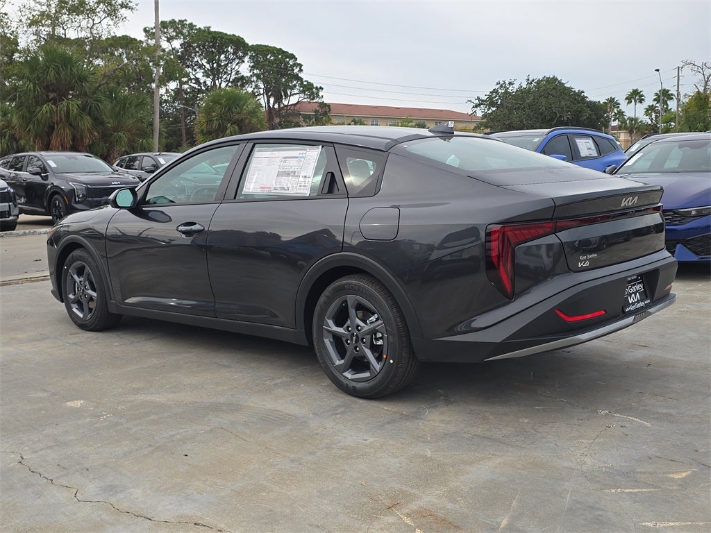 2025 Kia K4 LXS