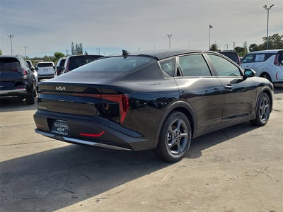 2025 Kia K4 LXS