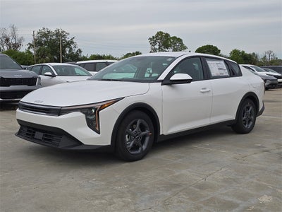 2025 Kia K4 LXS