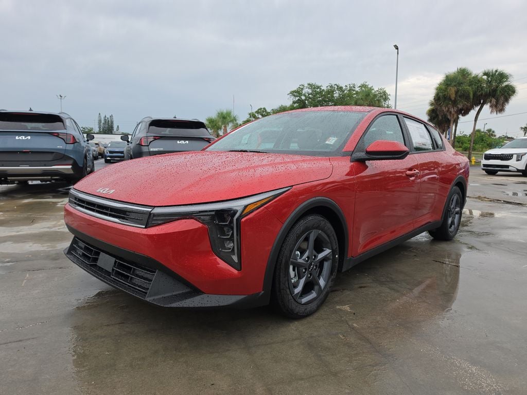 2026 Kia K4 LXS