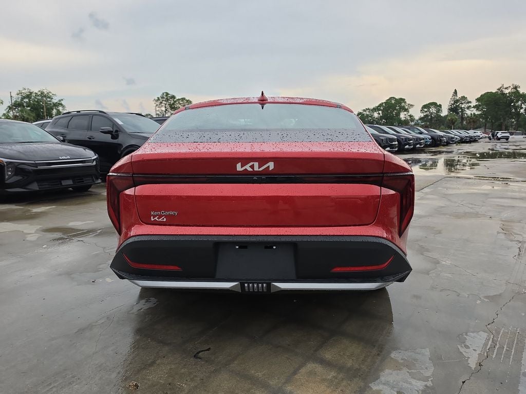 2026 Kia K4 LXS