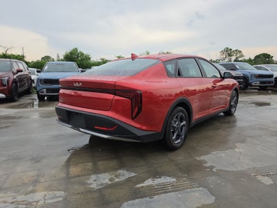 2026 Kia K4 LXS