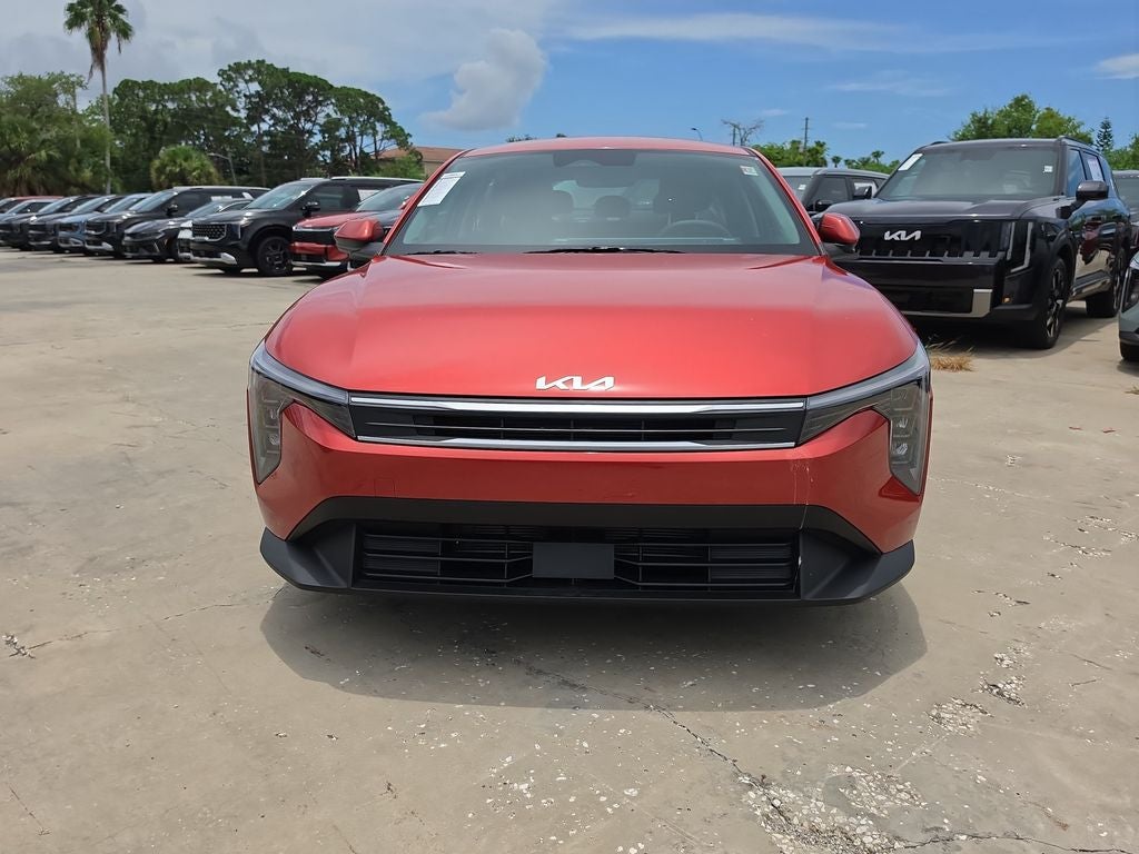 2026 Kia K4 LXS