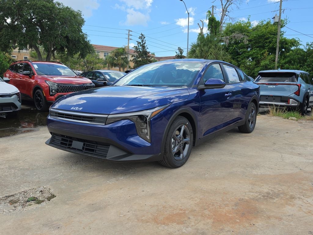 2026 Kia K4 LXS