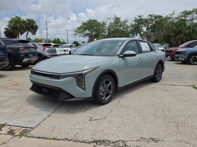 2026 Kia K4 LXS