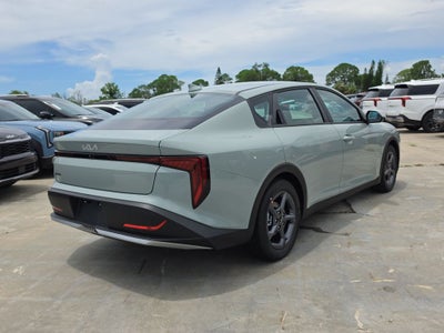 2026 Kia K4 LXS