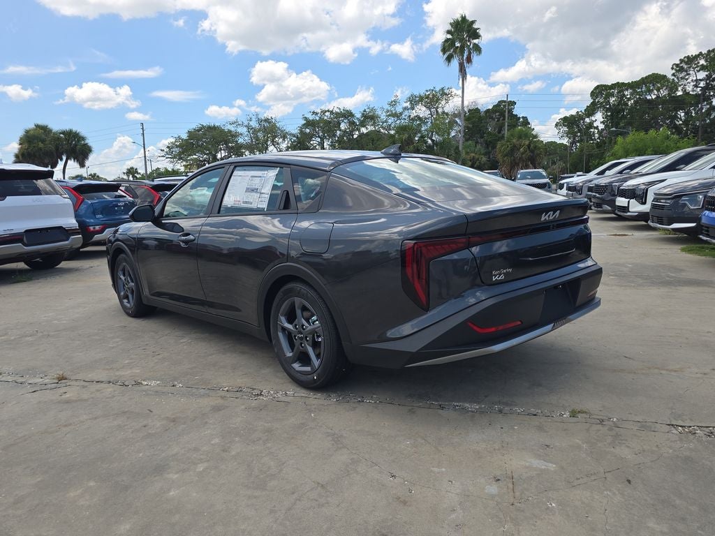 2026 Kia K4 LXS