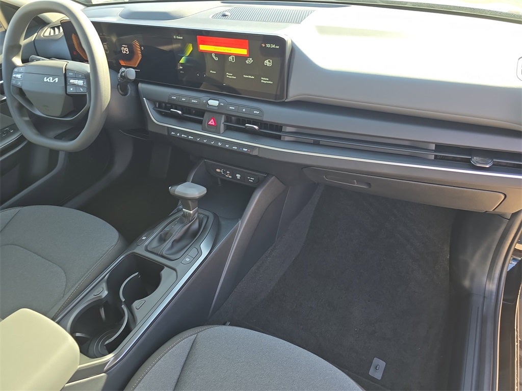 2025 Kia K4 LX