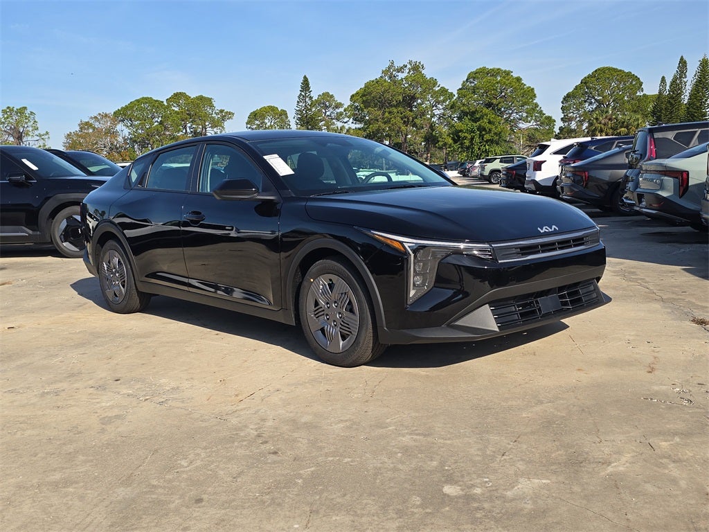 2025 Kia K4 LX