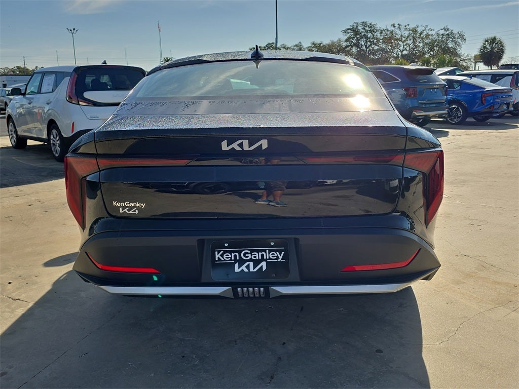 2025 Kia K4 LX