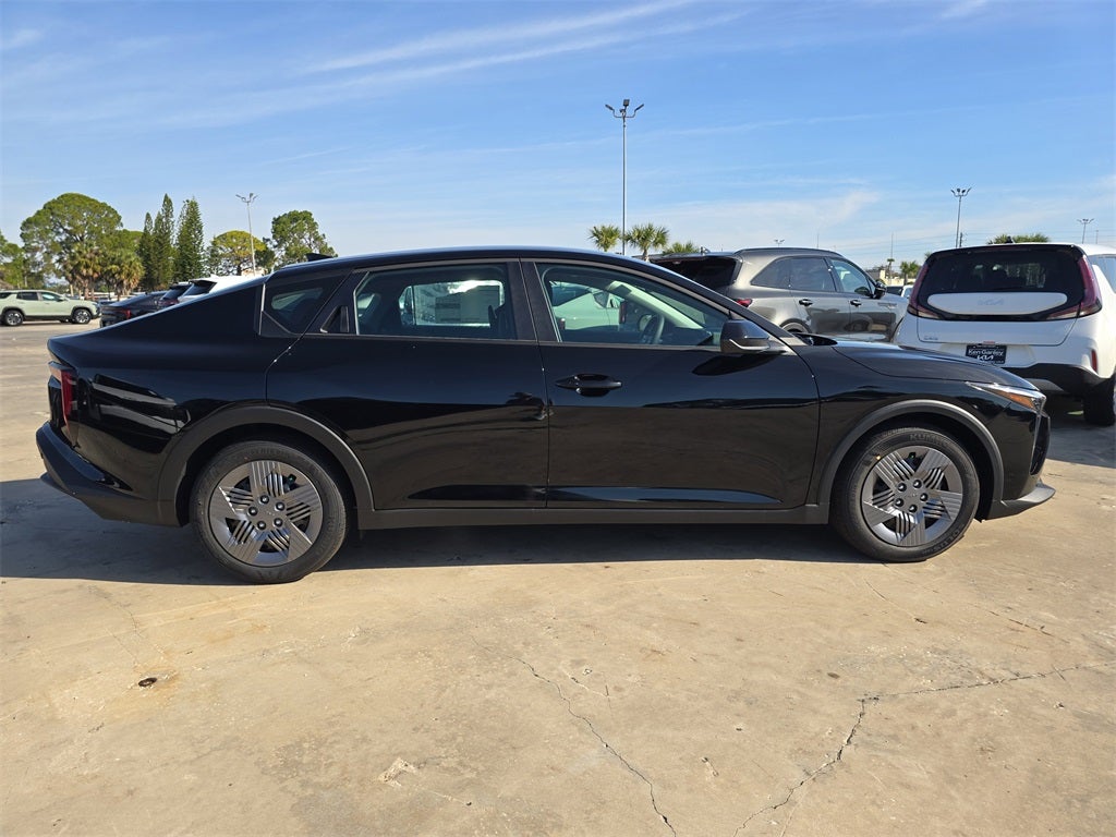 2025 Kia K4 LX