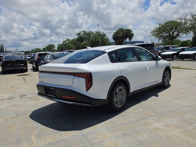 2026 Kia K4 LX