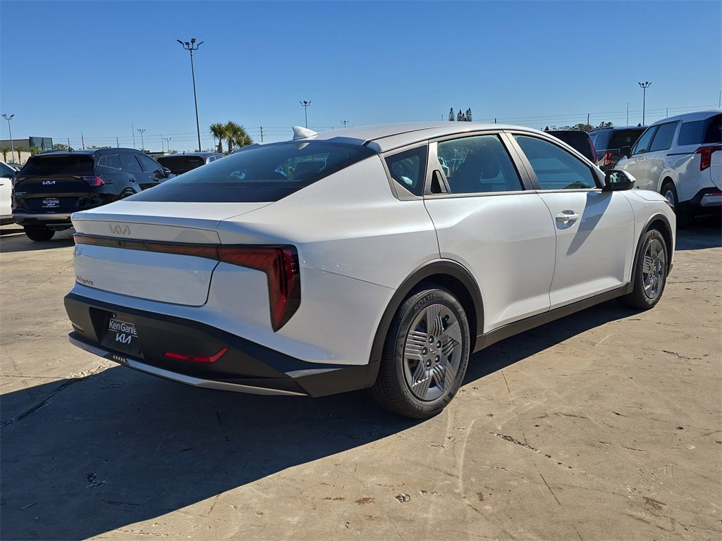 2026 Kia K4 LX