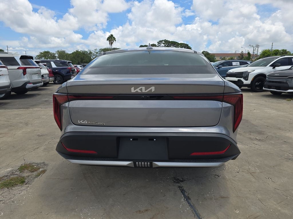 2026 Kia K4 LXS