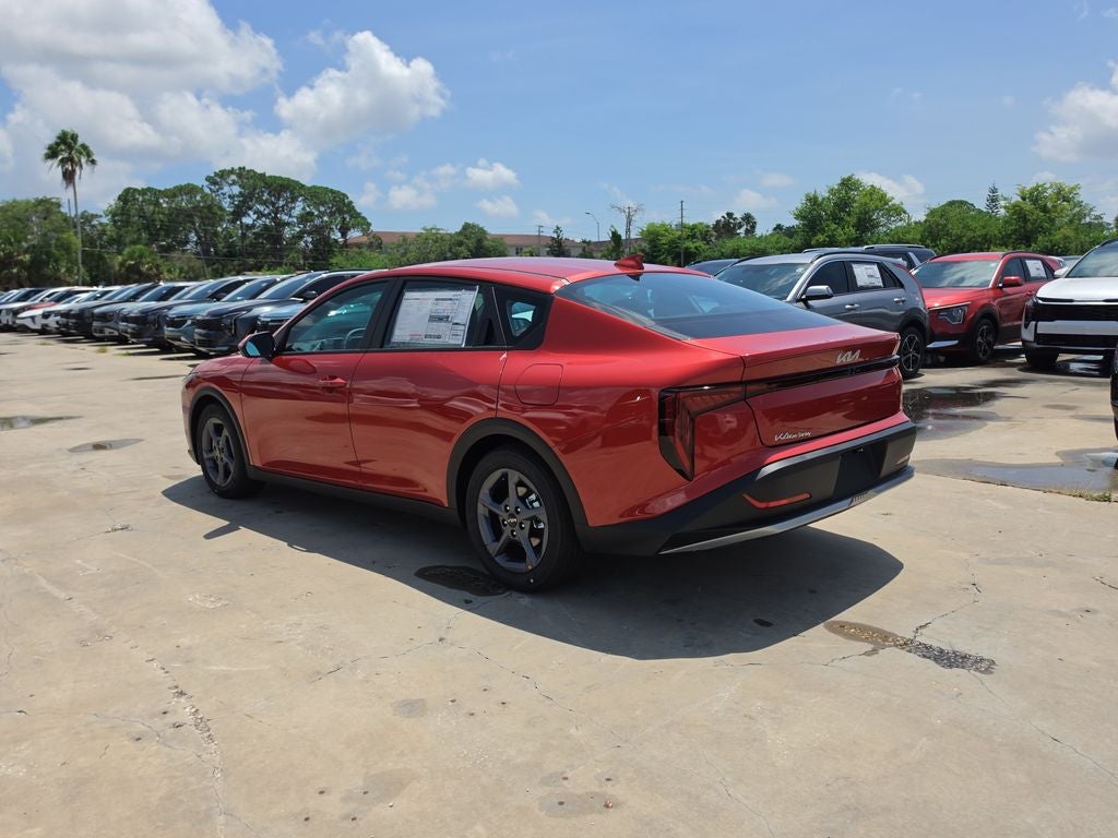 2026 Kia K4 LXS