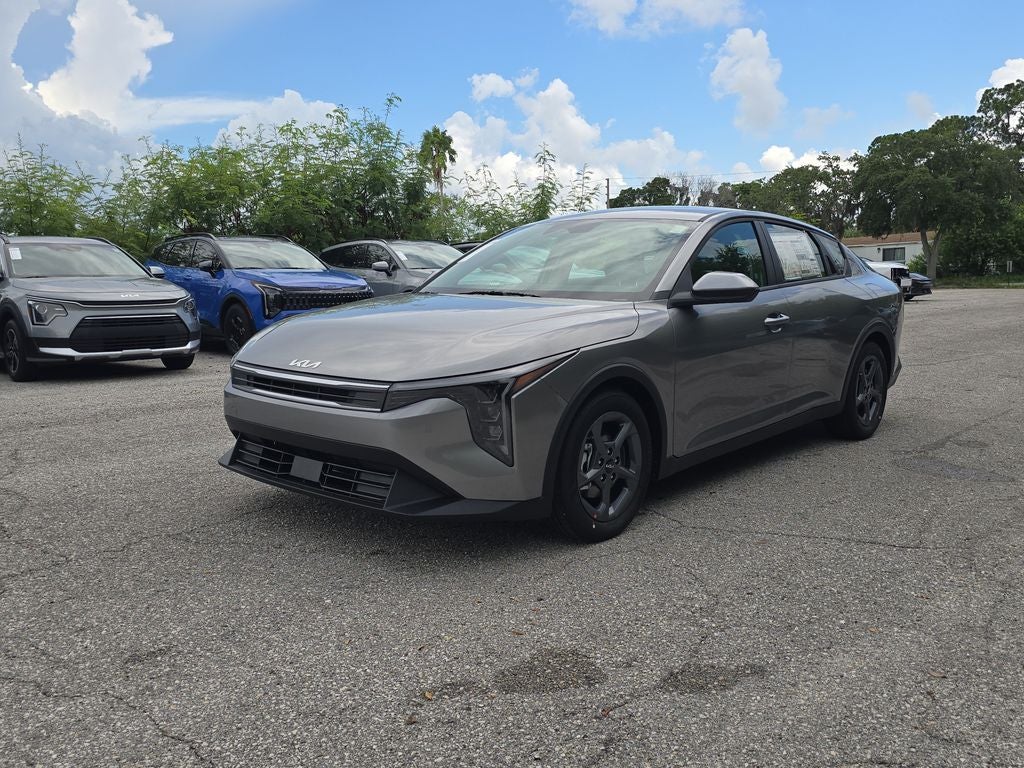 2026 Kia K4 LXS